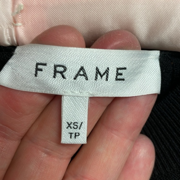 FRAME - Picture 6 of 11